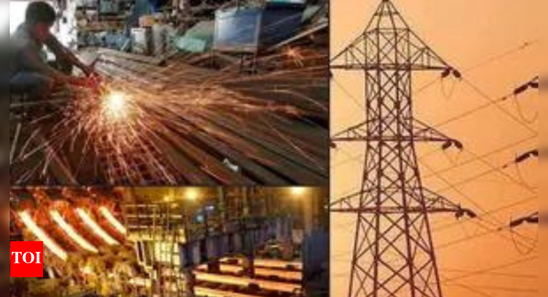 इन्फ्रा ट्रॅकर: जूनमध्ये कोर सेक्टरची वाढ 1.7% पर्यंत कमी होते; स्टील, सिमेंट आणि रिफायनरी उत्पादनांचे आउटपुट प्राप्त झाले