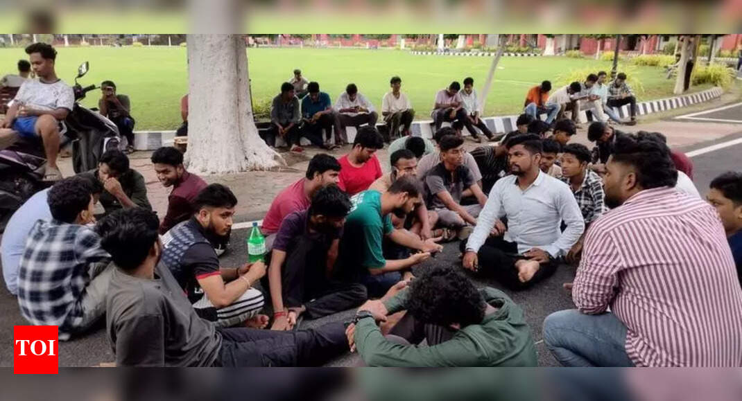 Students protest at Ravenshaw university against ‘false’ ragging case ...