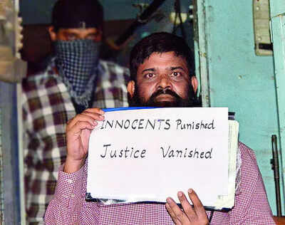 Mumbai train blasts: Shock, anger among those hurt, families of deceased