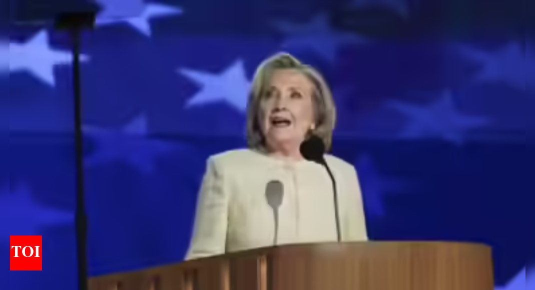 ‘Extreme lack of effort’: Hillary Clinton email row back in spotlight