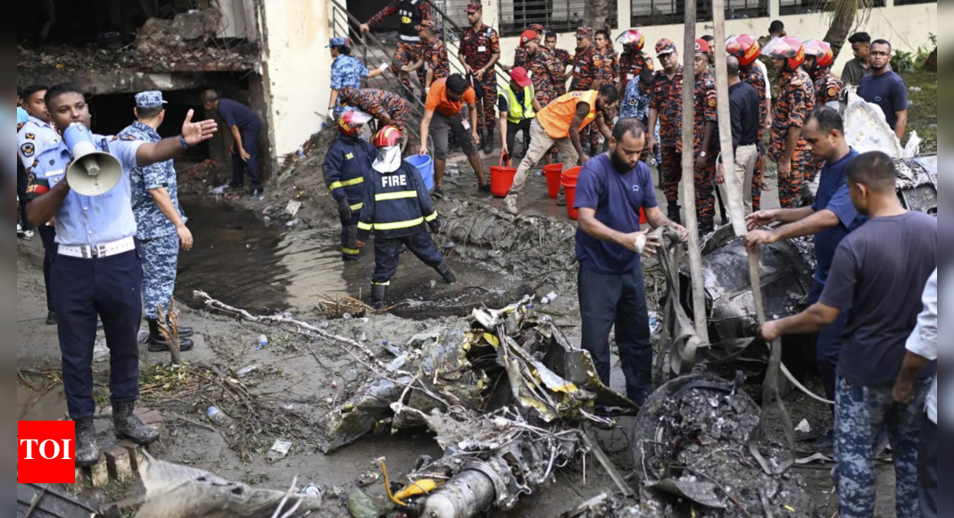'People were screaming, running': Eyewitnesses recall Bangladesh air crash horror