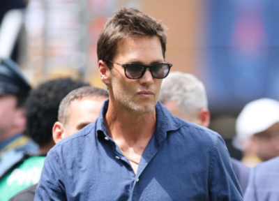Tom Brady switches from a motivational quote to a yearning post on his Instagram story