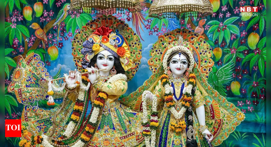 Radha & Rukmini: Two Facets Of Love In Krishn Lila - The Times of India