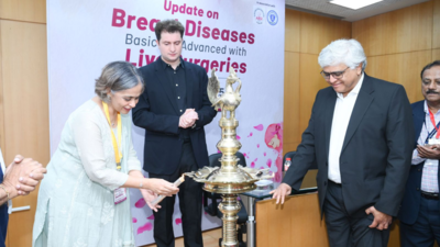 India's first live robotic mastectomy in Pune showcased; over 150 oncologists attend