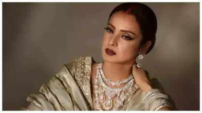 Rekha once revealed her favourite person, greatest weakness — But it’s her fear that will totally crack you up!