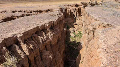 Watch the Earth split in real time: First-ever video reveals 2.5-meter fault slip in seconds caused by an earthquake
