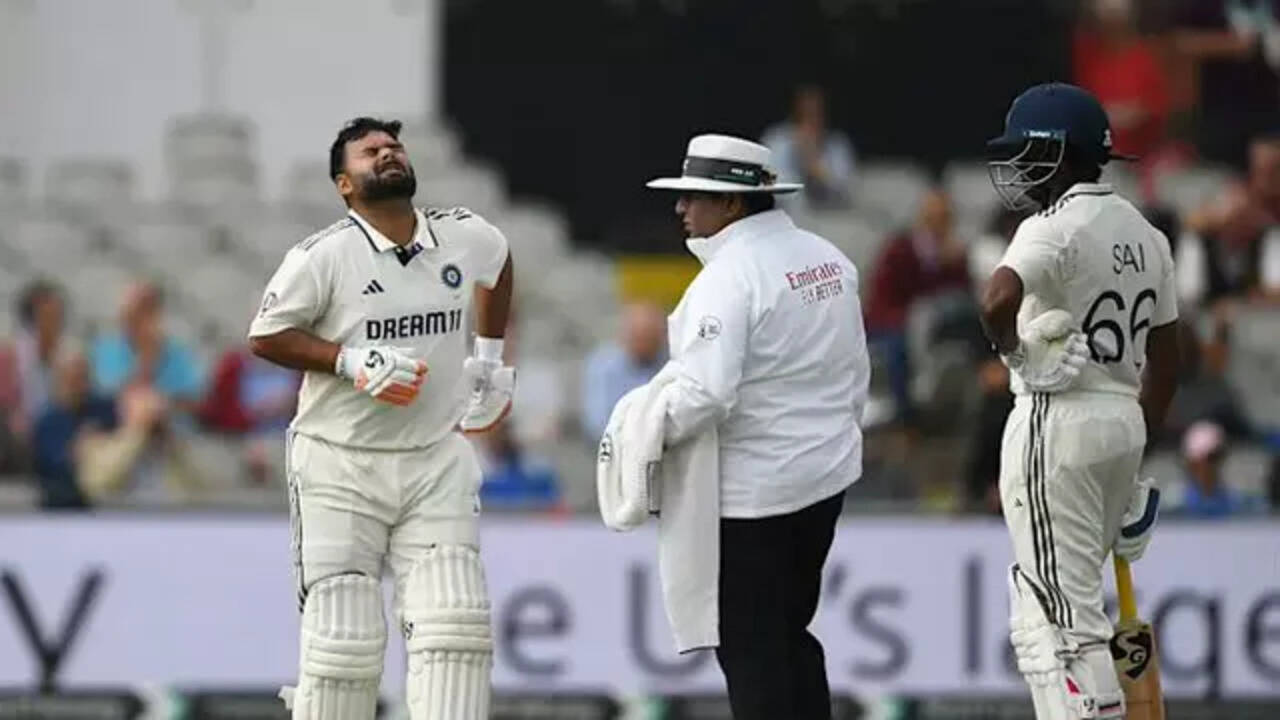Rishabh Pant Injury Recap: 'He was in a lot of pain' — Watch dramatic video  from Manchester Test | Cricket News - Times of India