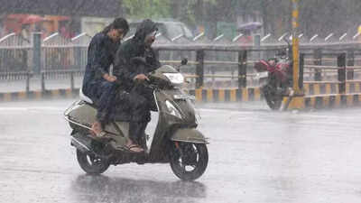 Bengaluru weather: Moderate temperatures with rain expected