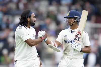 IND vs ENG 4th Test: Unstable Equilibrium! Indian openers provide sound start in tough conditions; England hit back with quick wickets