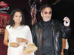 Vinod Khanna with wife