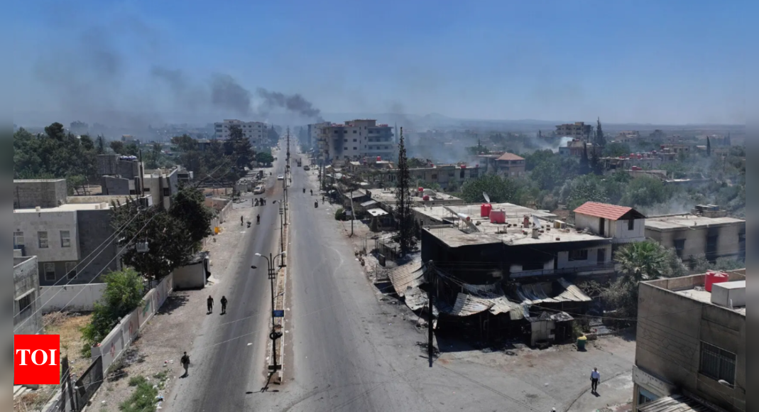 Amid violence in Syria, pressure on interim government grows