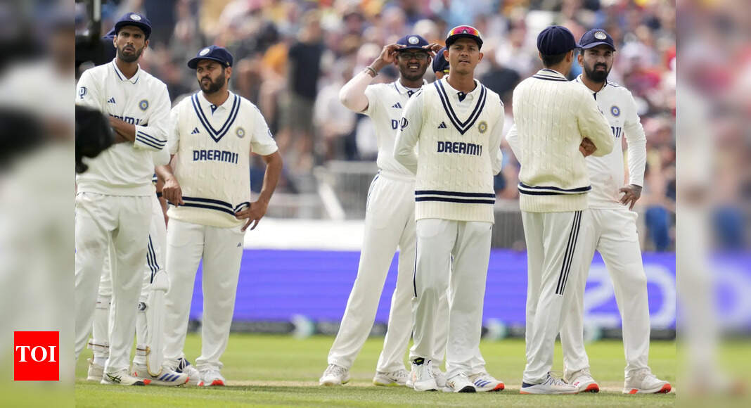 IND vs ENG Live Score, 4th Test Match Day 2: England openers bring up fifties, power to 100-Run stand at Old Trafford  timesofindia.indiatimes.com