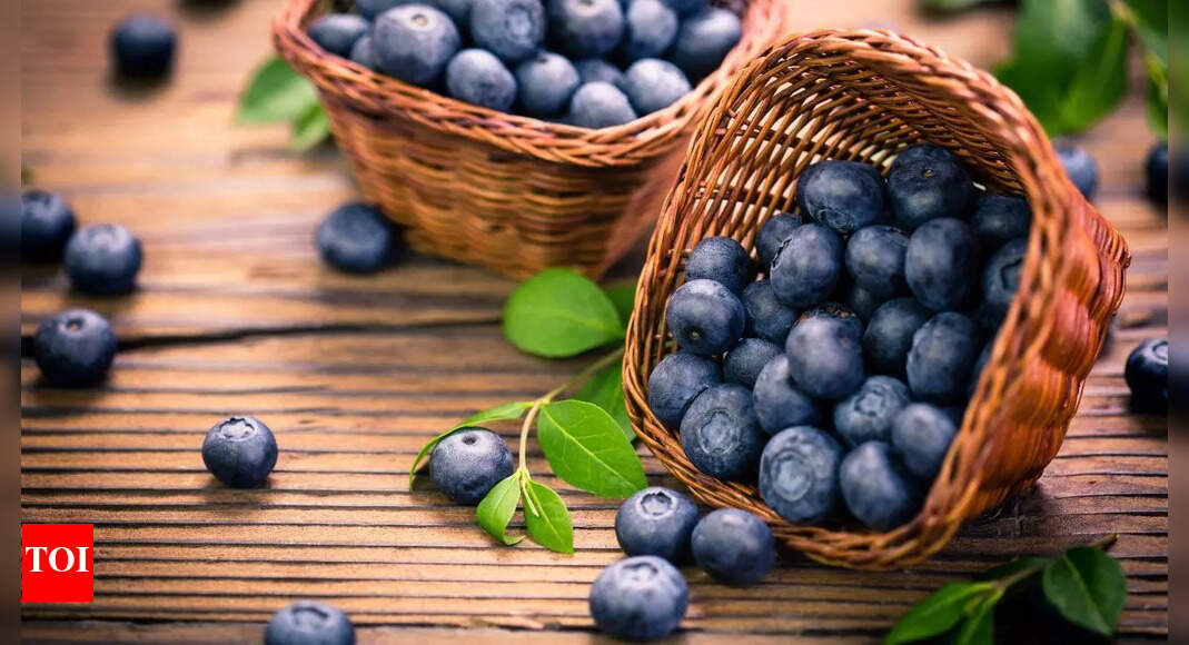 Know why blueberry is considered as the best for lowering cholesterol, according to cardiologists