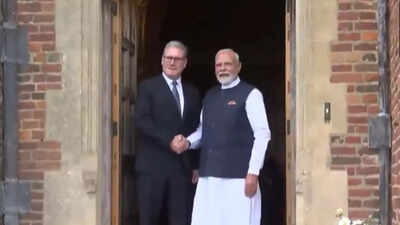 'Looking For High-Scoring Partnership': Modi Bats For Youth, Farmers, MSMEs & Global Trade | UK FTA