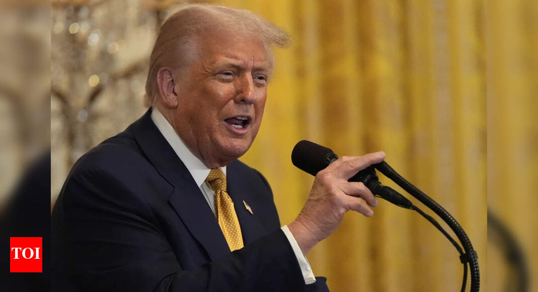 Trump rebukes tech giants, demands patriotism and national loyalty