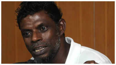 Vinayakan's poem on late V.S. Achuthanandan stirs controversy; tone called disrespectful - Read more