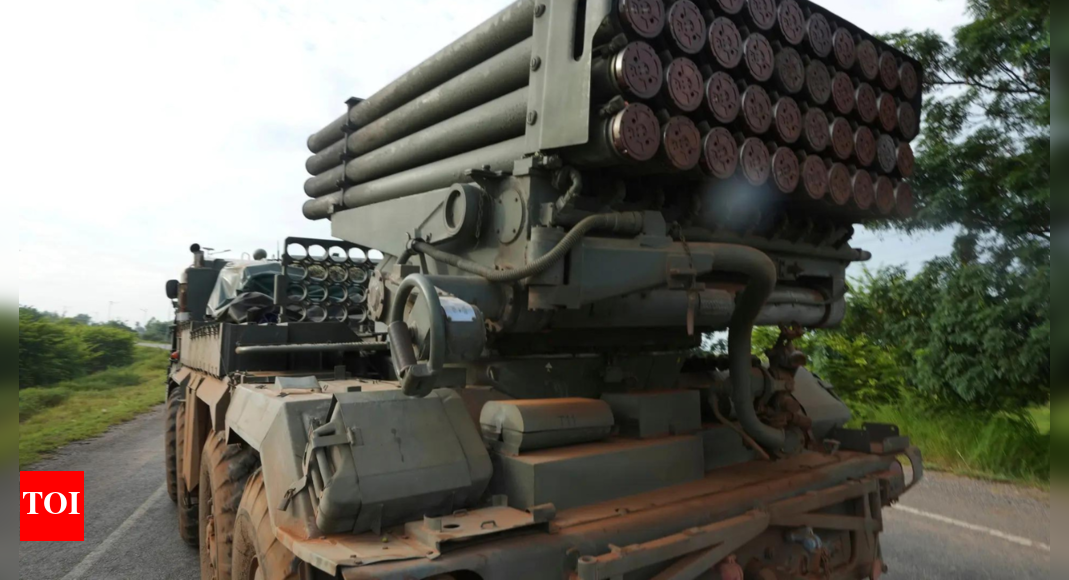 Thailand-Cambodia clash intensifies: Heavy weapons, field artillery used; 10 points