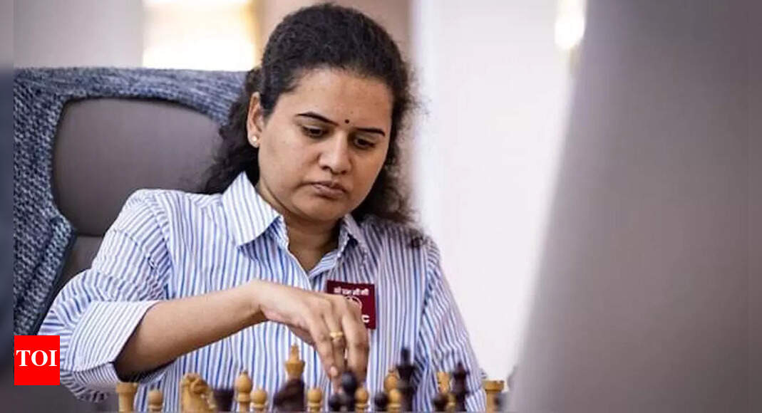 FIDE Women’s World Cup: Koneru Humpy rallies to topple top seed, will take on Divya Deshmukh for title