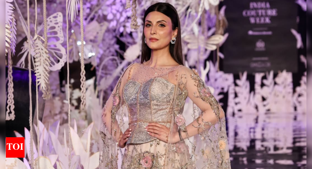 Riddhima Kapoor Sahni's showstopper moment for Suneet Verma was pure magic