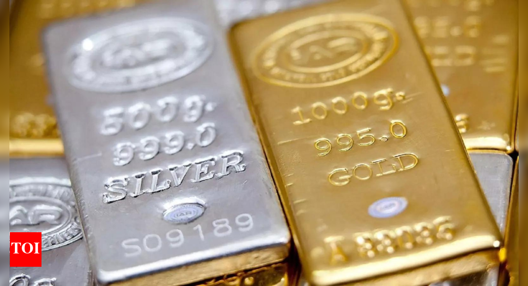 Gold rate today: Yellow metal slips Rs 500 to Rs 99,120/10g in Delhi; global cues weigh, silver holds steady – Times of India