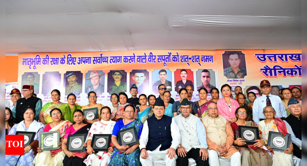 U'khand CM increases ex-gratia for Param Vir Chakra awardees by Rs 1 crore
