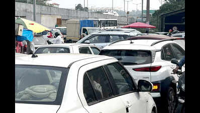 Cong urges govt to resolve traffic congestion near GMC