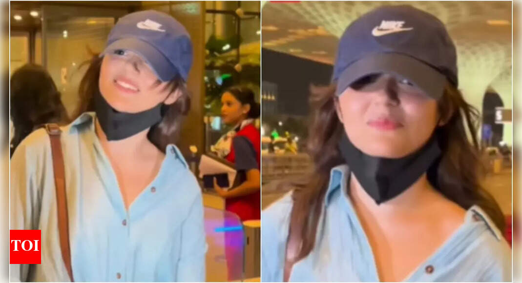 'Saiyaara' Actress Aneet Padda's Shyness at Airport Amid Film Success