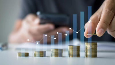  India's top IT firms report single-digit growth; clients cautious amid weak macros, AI drives selective uptick
