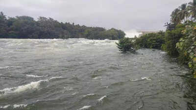 Heavy rainfall increases inflow and outflow at Cauvery basin dams