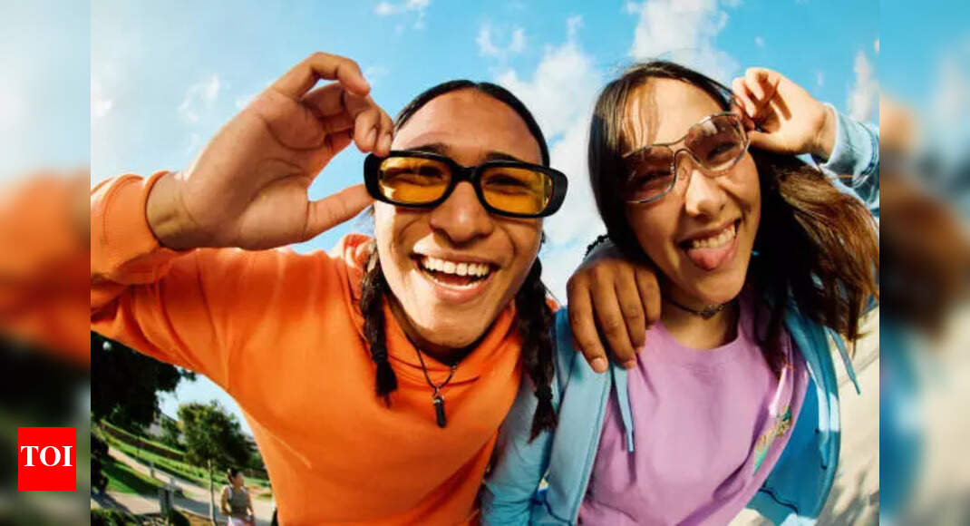 Testosterone girls, Estrogen boys! Korean fashion trend is redefining gender style Testosterone girls, Estrogen boys! Korean fashion trend is redefining gender style
