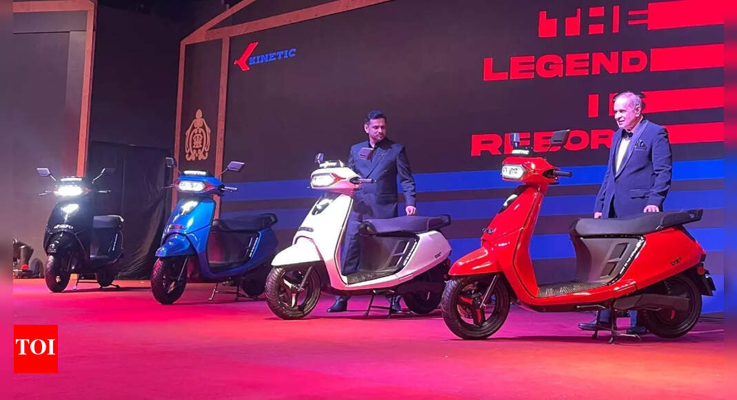Kinetic DX e-scooter launch marks return of legacy nameplate: Price, range, & more