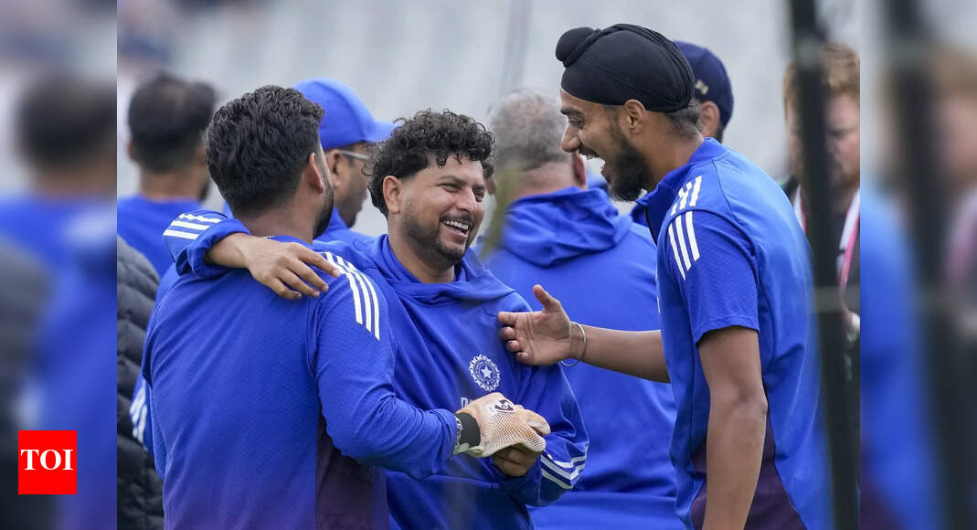 Ganguly advises Gambhir to include Kuldeep Yadav for Oval Test