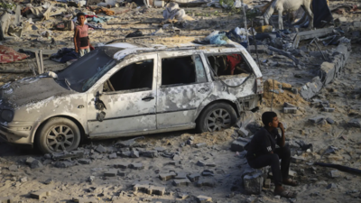 Israeli strikes kill 36