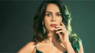  Mallika Sherawat to participate in the reality show? Actress breaks silence