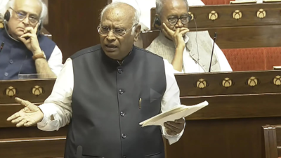  Kharge slams PM Modi over Pahalgam response; calls for resignation of those 'accountable'