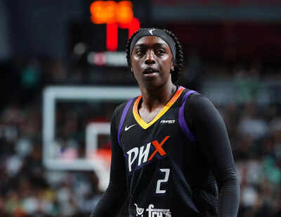 Fan crosses line during Kahleah Copper wig incident and faces sudden ejection from arena