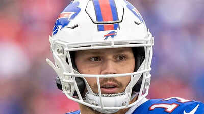 Josh Allen shows his true character by leaving autograph line to salute military heroes in Rochester