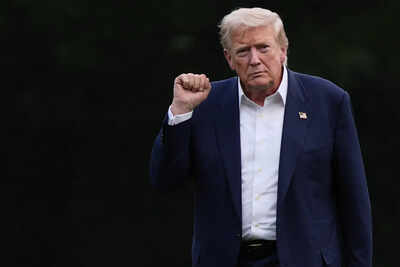  US President urges 'courageous men and women' to join immigration and customs; promises to 'take GREAT care'