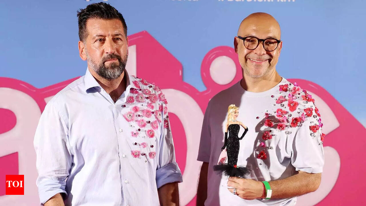 Katta eshak fotosini Dick bounces