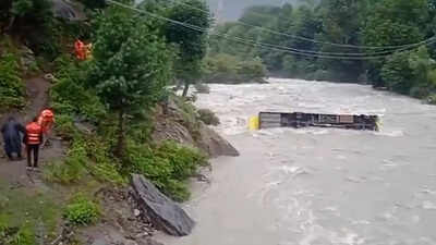 Bus carrying ITBP personnel falls into Sindh river in J&K; weapons missing, rescue operation underway
