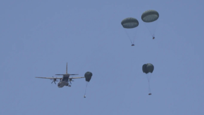 حماس ادعا می کند که Barrel Bomb در غزه حمله می کند زیرا شلیک IDF بیشتر افراد کمک فلسطین را به قتل می رساند