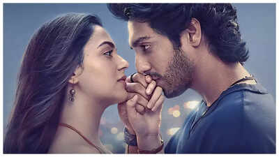 'Saiyaara' vs 'Chhaava': Mohit Suri's romantic film starring Ahaan Panday and Aneet Padda DETHRONES Vicky Kaushal's historical film; becomes highest-grossing Bollywood film overseas of 2025