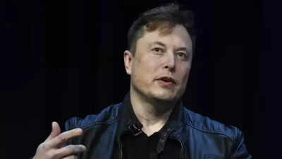 El CEO de Tesla, Elon Musk, dice que dejó de jugar al ajedrez cuando era niño, pero está de acuerdo en que se ha vuelto "más popular y más grande"