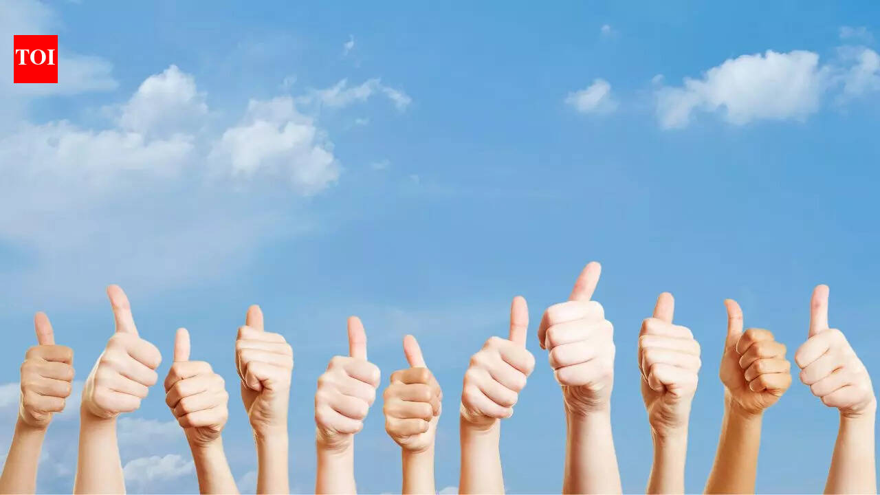 5 ways to be more likeable, as per psychology
