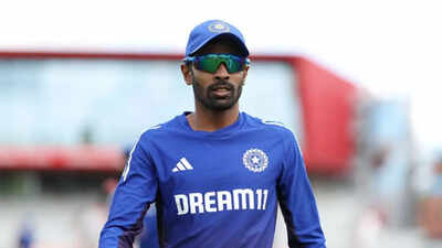 961 days of wait: Abhimanyu Easwaran warms the bench as others race ahead of him