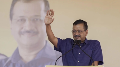 Kejriwal lauds 'honest' AAP regime, says previous governments 'ruined' Punjab