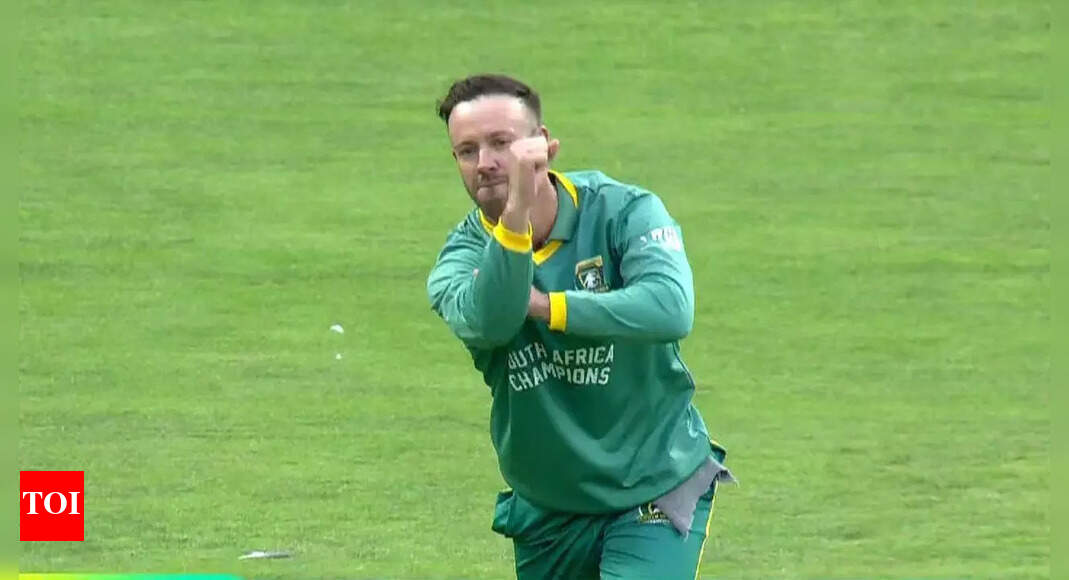 Watch: Unbelievable! 41-year-old AB de Villiers pulls off stunning last-ball heroics against Australia Champions in WCL 2025 | Cricket News – Times of India