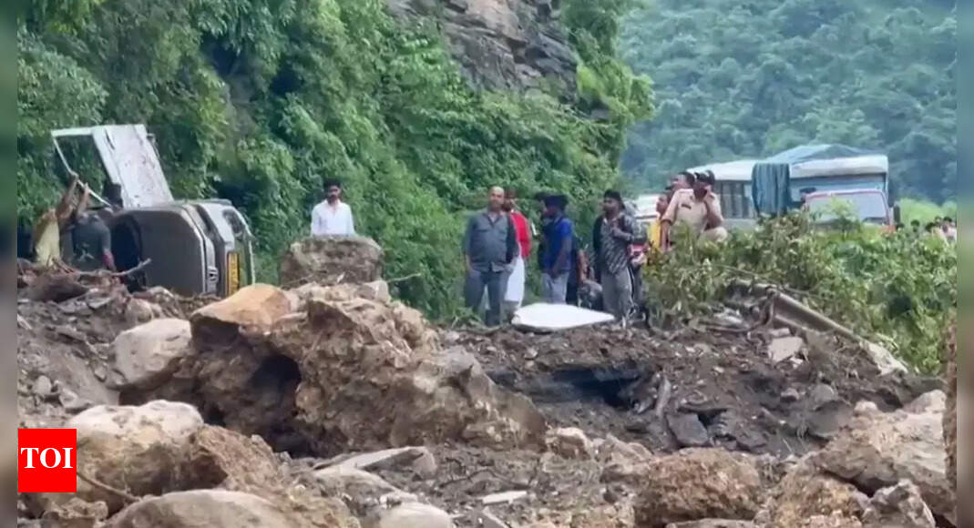 Himachal rain fury: Landslide near Pandoh Dam shuts Mandi-Kullu Highway