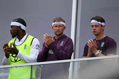 IND vs ENG 5th Test: Crowd and players honour Graham Thorpe with emotional gesture at The Oval - Watch