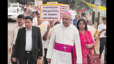 Silent protest held in Belagavi demanding release of arrested Kerala nuns